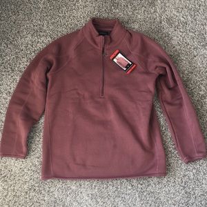 NWT Stormpack 1/4 zip fleece top
